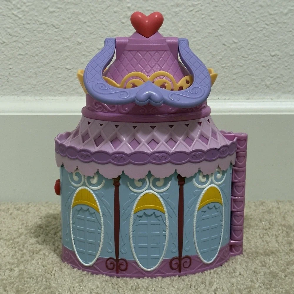 My Little Pony Rarity Carousel Booktique Figure Accessories Toy Set Hasbro B1372
